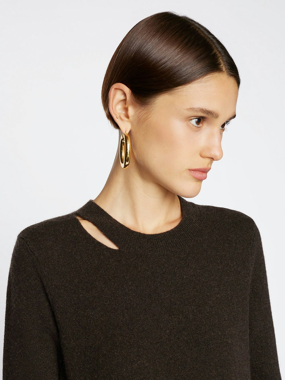 dress neck detail
